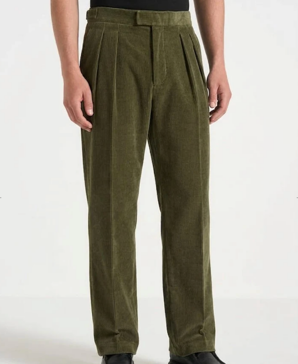 Olive Two Pleated Relaxed Fit Corduroy Trouser by Monscre