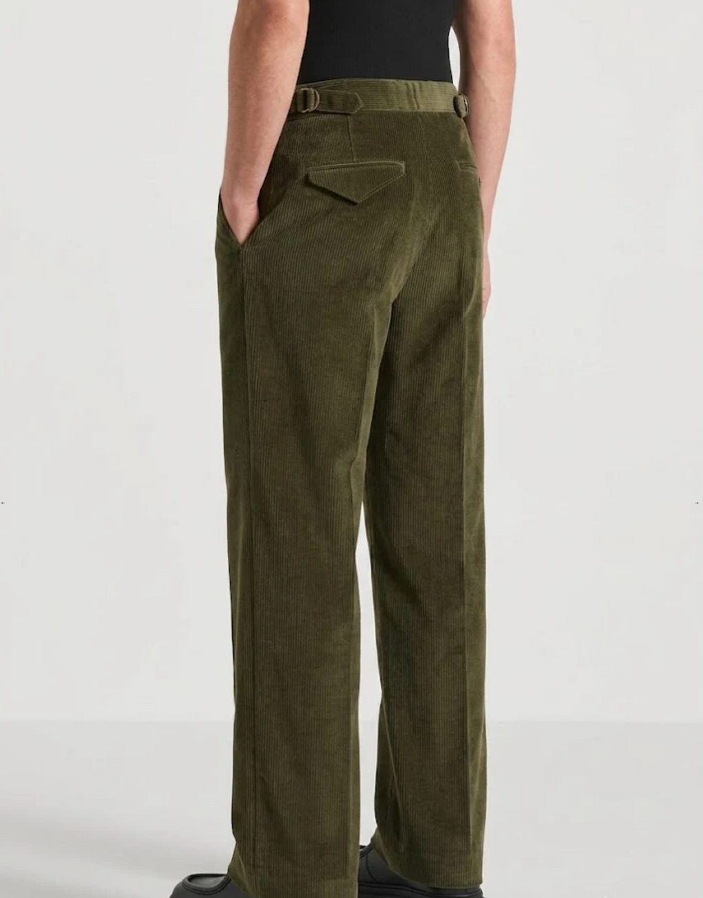 Olive Two Pleated Relaxed Fit Corduroy Trouser by Monscre