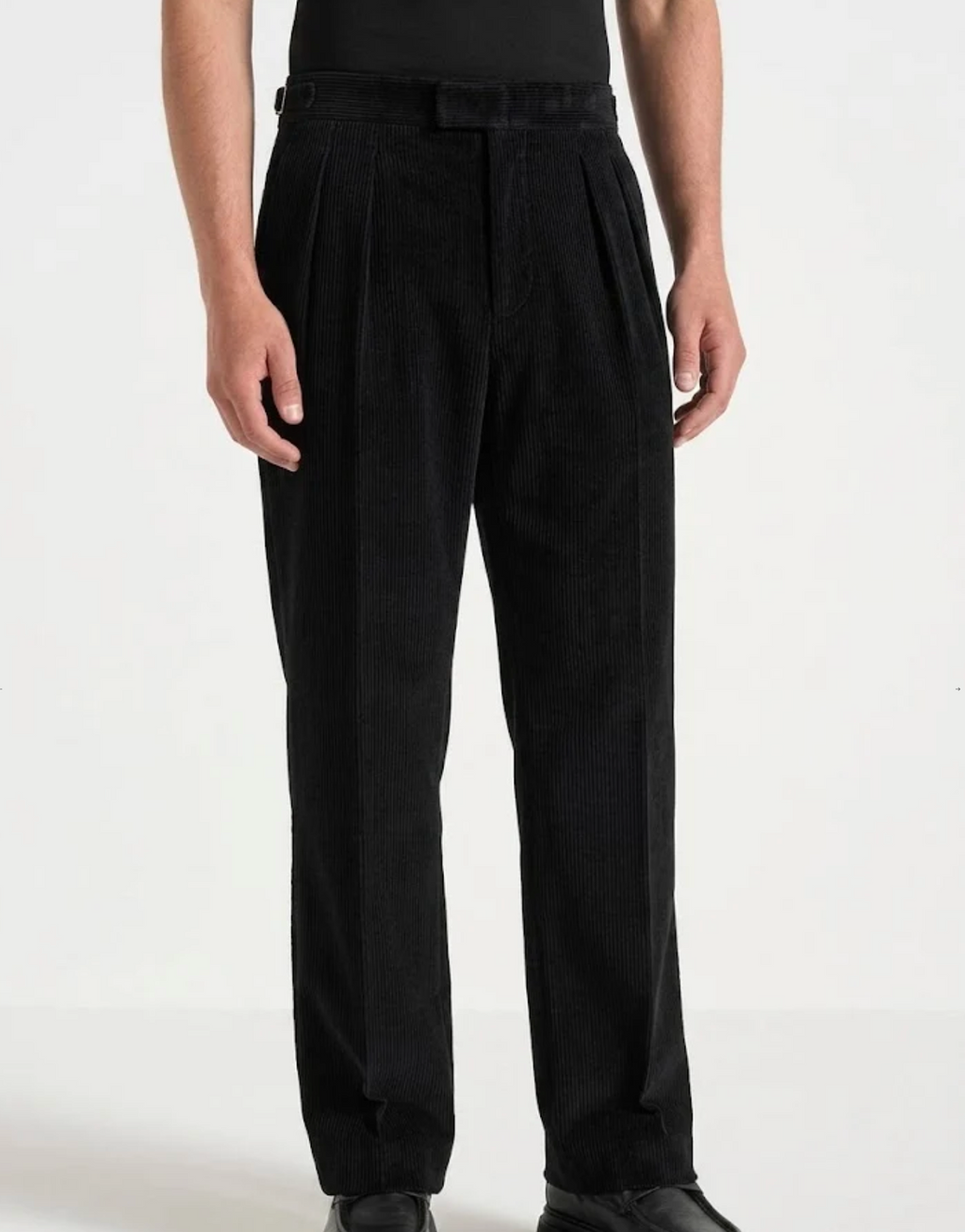 Black Two Pleated Relaxed Fit Corduroy Trouser by Monscre
